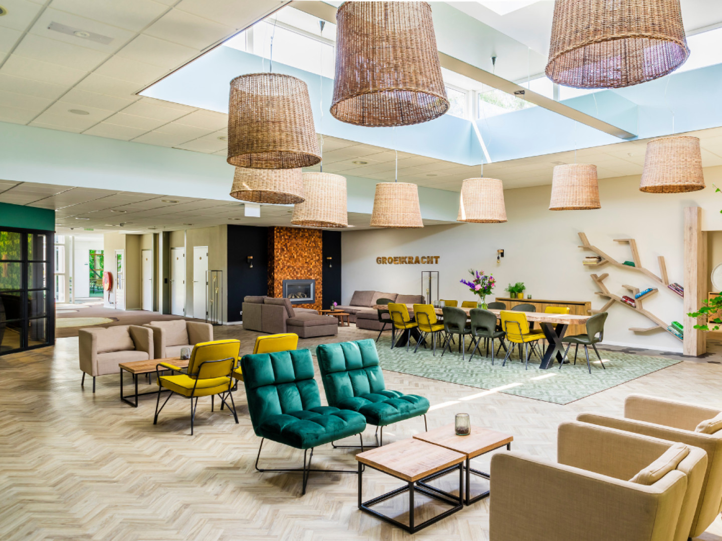 EIGENTIJDSERF EIGENTIJDSERF